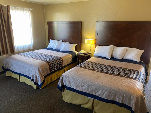 Vino Inn & Suites image 14